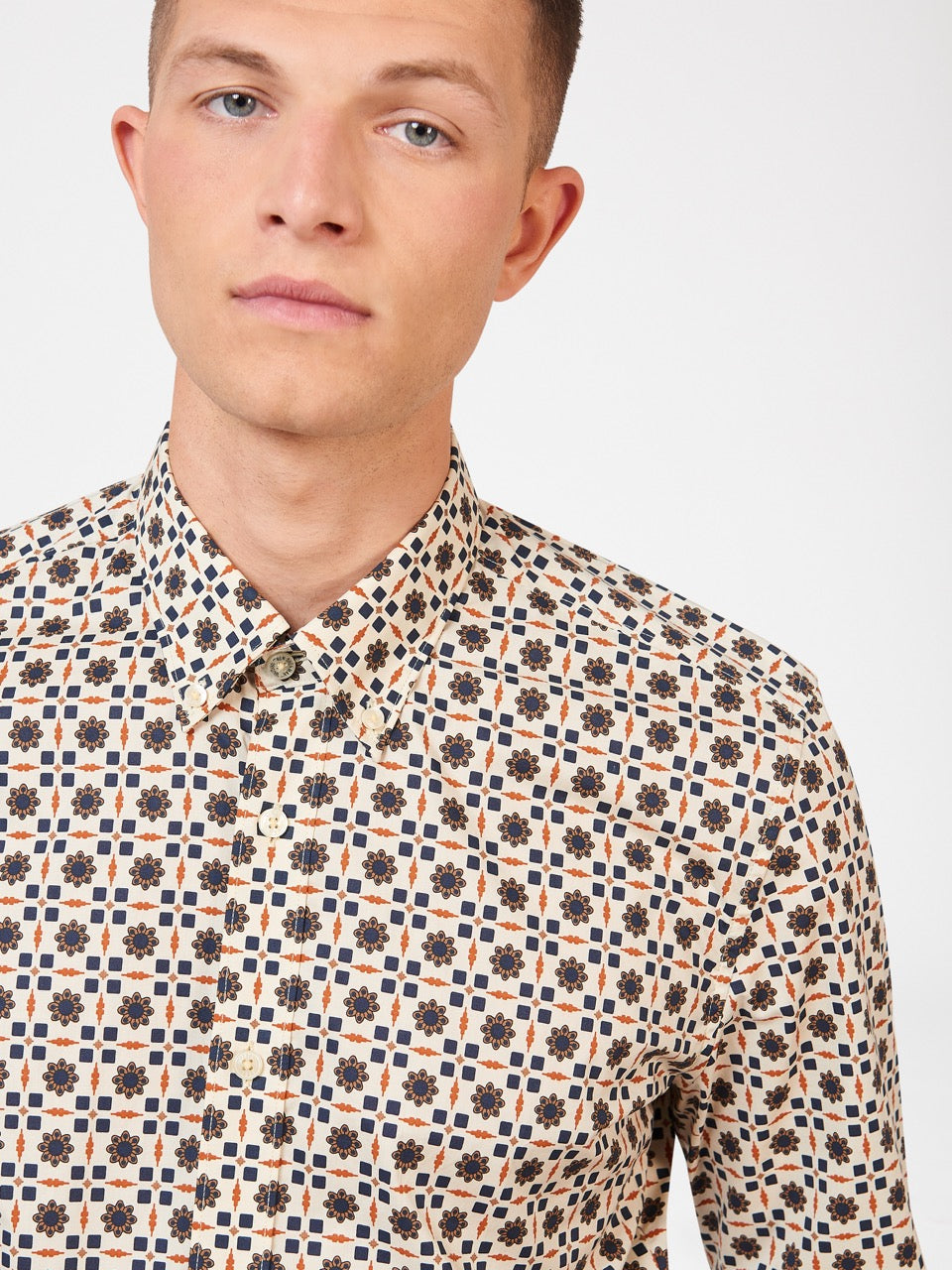 Ben Sherman Retro Foulard Print Slim Fit Shirts Brown | IFYUC-6791