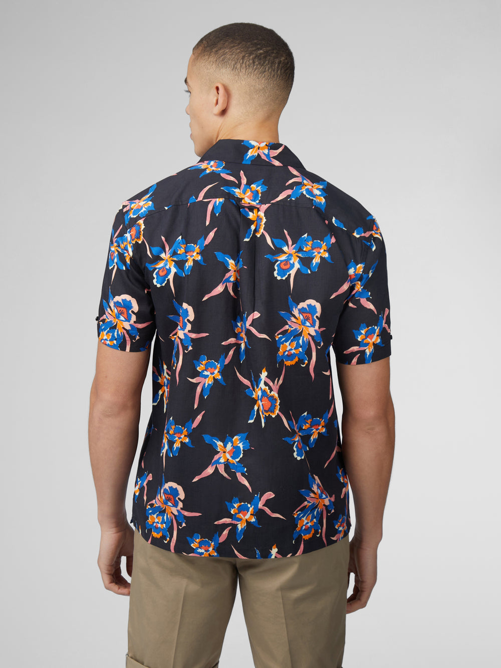 Ben Sherman Signature Botanical Print Shirts Black | PLWRC-6498