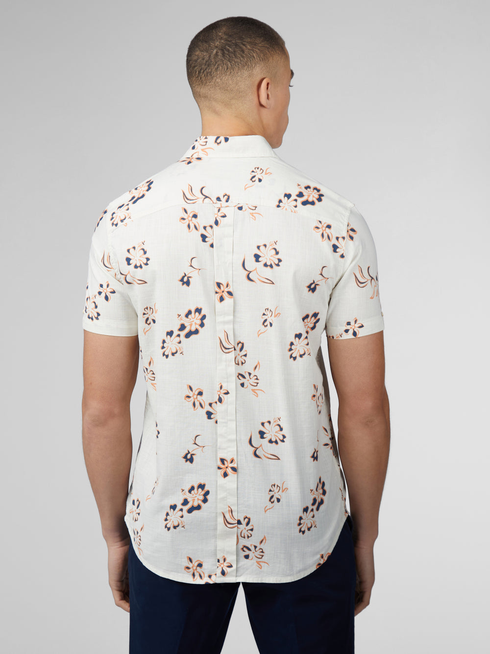 Ben Sherman Signature Linear Floral Shirts White | QFWLH-1498